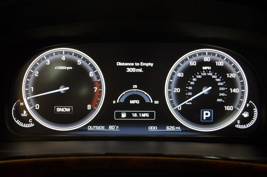  Hyundai Equus 2014 года  (фото 27 из 47)